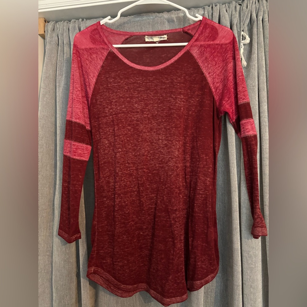 Women’s pink and maroon Shirt